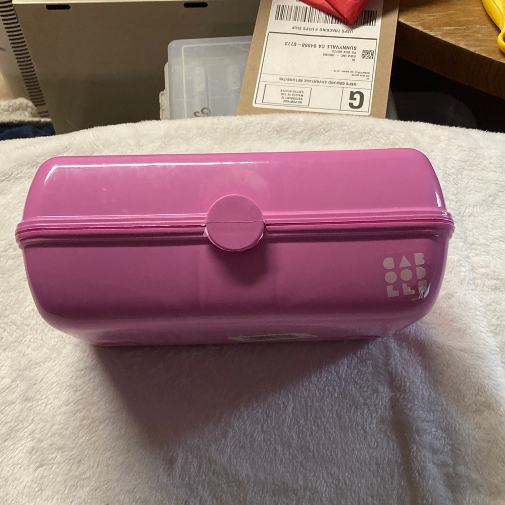 Caboodles Pink Plastic Jewelry Organizer Box with Mirror and earrings - Picture 2 of 9